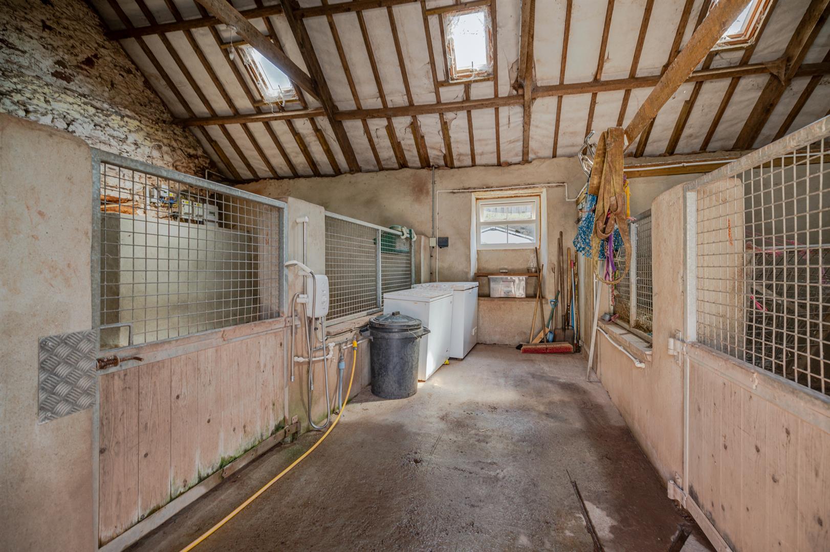 Pen Y Banc, Llangyndeyrn, Kidwelly, SA17 5ES